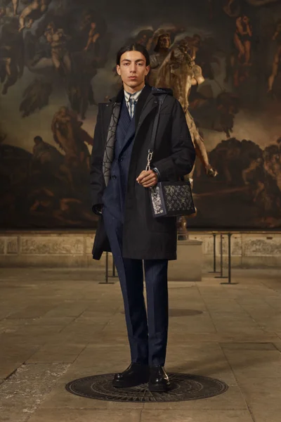 Look 21
